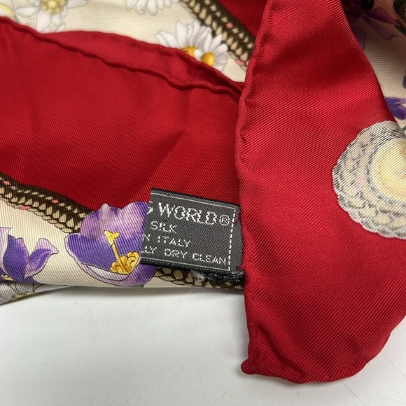 Vintage hunting world silk scarf - Picture 10 of 10